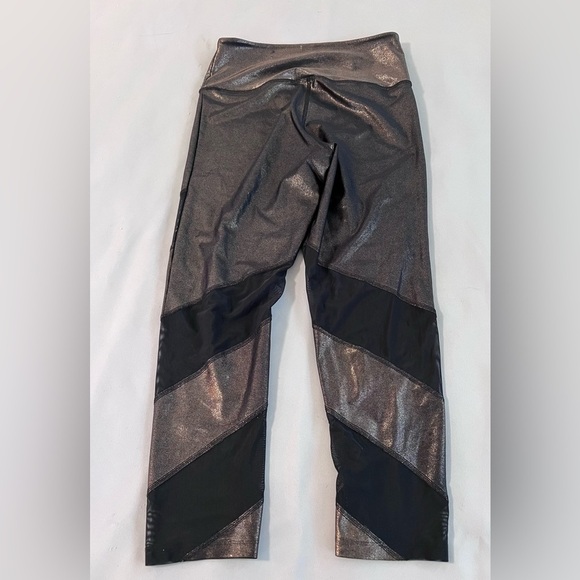 PINK Victoria Secret Leggings Women’s Sz Large Black -Gold Activewear Ultimate - Picture 8 of 9